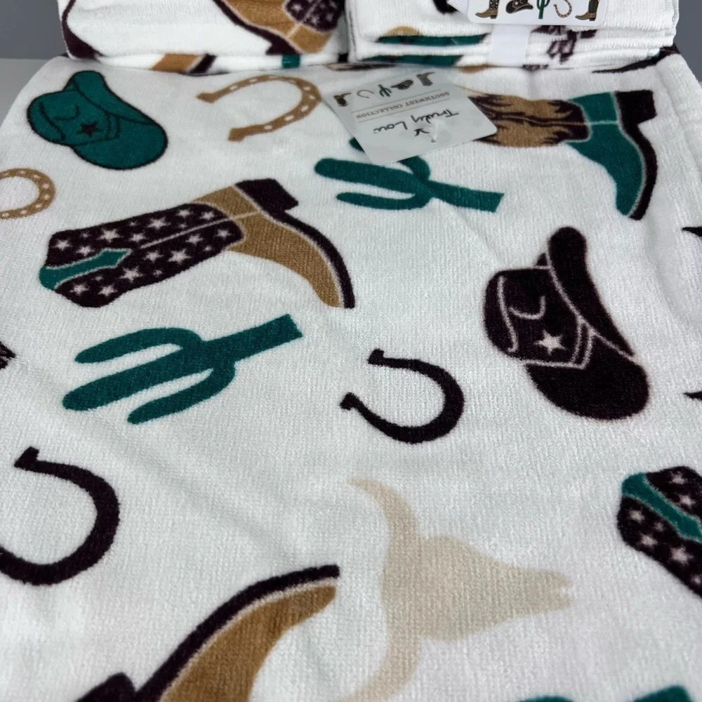 Truly Lou Southwest Collection - 8 Piece Bath Towel Set Cowboy Boots Hat NEW